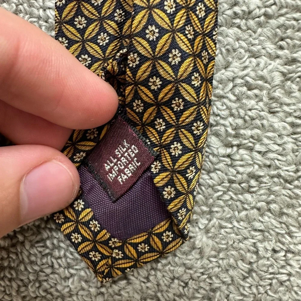 Jos A Bank Corporate Collection Silk Tie Gold Black Geometric Floral Medallion